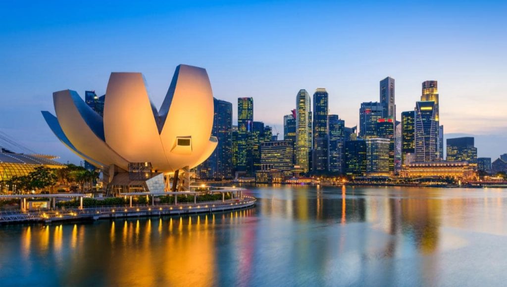  Singapore có vị trí địa lý rất gần Việt Nam.