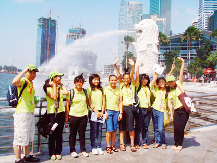  Học sinh đã học hết lớp 6 có thể sang Singapore để học chương trình phổ thông.