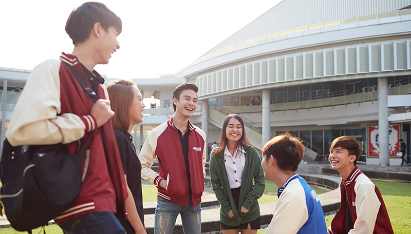 hạn chế các cuộc vui chơi vô bổ